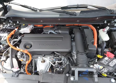 2025 Honda Cr-V Hybrid Sport Touring from USA, damaged, VIN 5J6RS6H97SL042880